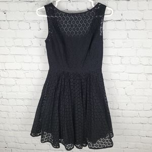BETSEY JOHNSON | eyelet lace sleeveless cocktail bow detail tulle dress